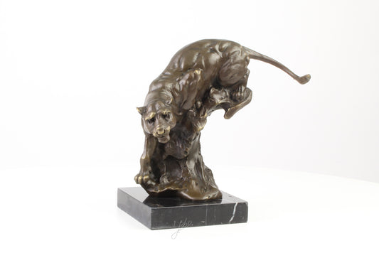 Statua in bronzo animalier leone di montagna