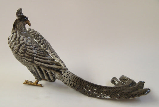 Uccello fagiano in porcellana dipinta con particolari in bronzo